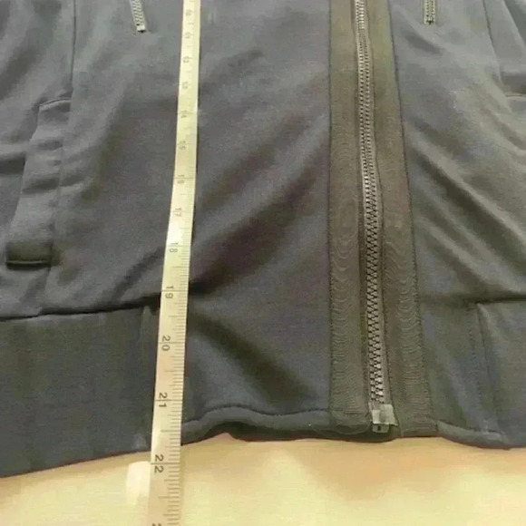 CABI Chance Navy Blue Bomber Two Tone Fabric Size Small - Picture 6 of 12